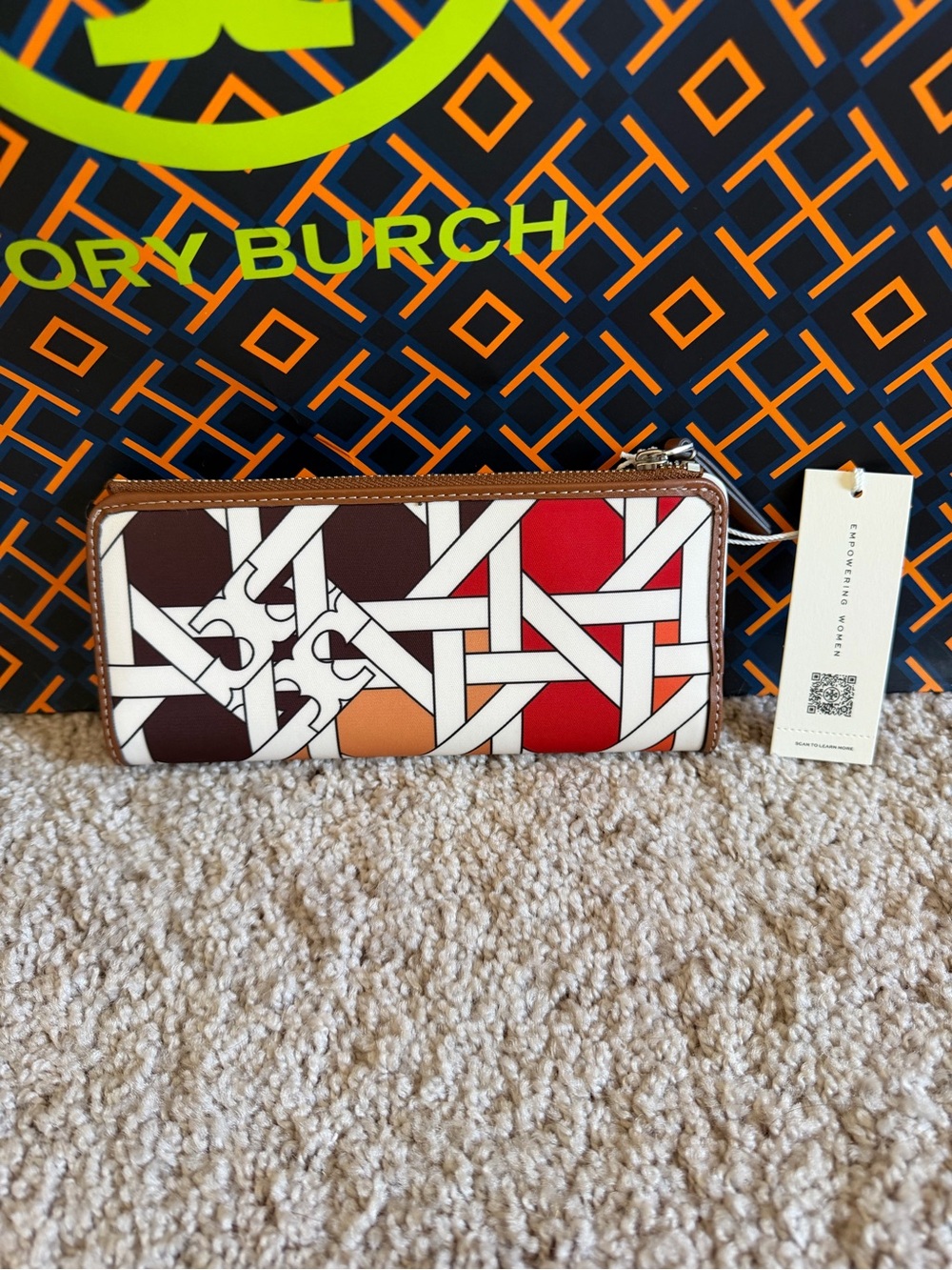 Tory Burch Nylon Basketweave Small Slim  Envelope Wallet Basketweave Combo Tan - Picture 2 of 10